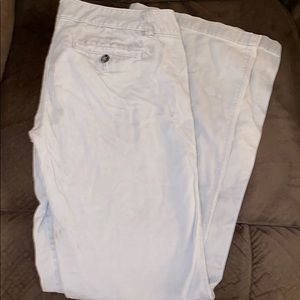 Women’s American Eagle gray pants. Size 6.